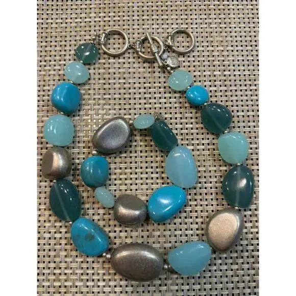 JONES of NEW YORK, JNY, Necklace & Bracelet Set, Gold Tone Chain & Stones - Picture 7 of 11